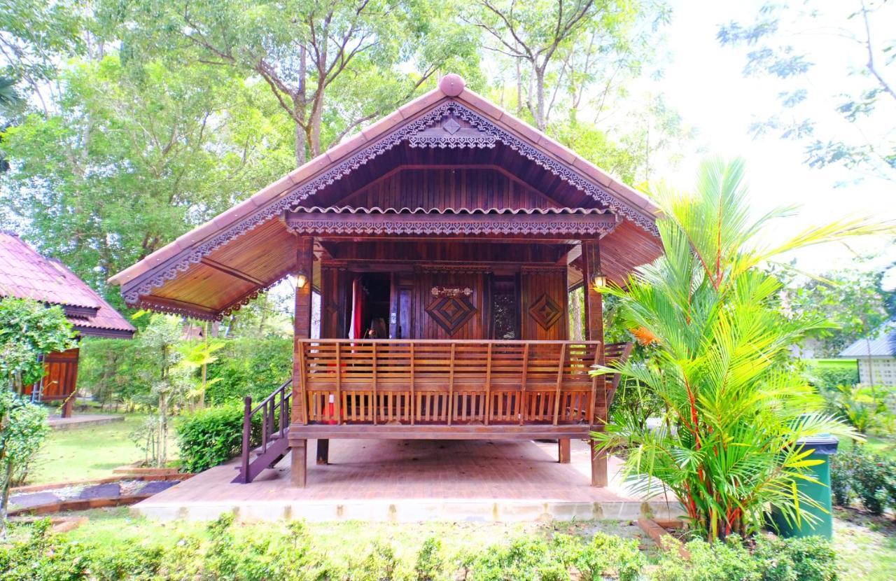 Ban Suansin Hotel Phang Nga Buitenkant foto